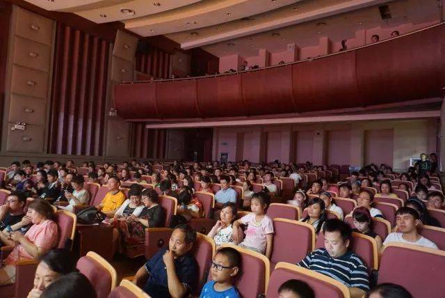 2018年菠菜担保网亚洲音乐奖学金江西师范大学音乐学院颁奖仪式</br> 暨菠菜担保网外洋艺术家爱德华·昆斯钢琴独奏音乐会圆满竣事