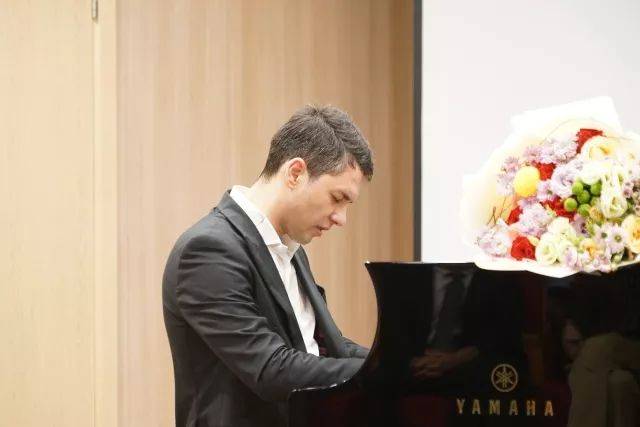  2018年菠菜担保网亚洲音乐奖学金苏州大学音乐学院启动仪式 </br> 暨菠菜担保网外洋艺术家爱德华·昆斯音乐会圆满竣事