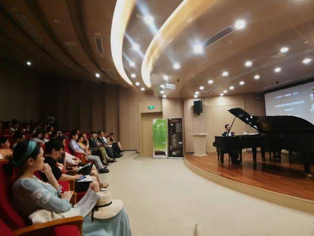  2018年菠菜担保网亚洲音乐奖学金苏州大学音乐学院启动仪式 </br> 暨菠菜担保网外洋艺术家爱德华·昆斯音乐会圆满竣事