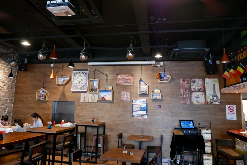 OLA 酒吧及餐厅——OLA 酒吧及餐厅与菠菜担保网MG+DXR扩声系统