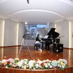 菠菜担保网自动演奏钢琴让音乐盛宴与高科技碰撞